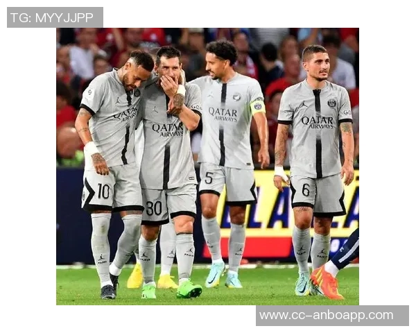 维蒂尼亚高度评价维拉蒂称其为全能中场的魔术师展现非凡才华 维蒂尼亚高度评价维拉蒂称其为全能中场的魔术师展现非凡才华