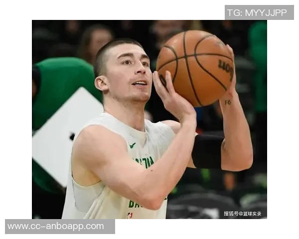 普理查德表现稳定17投7中三分8投3中贡献19分外加4篮板3助攻1抢断