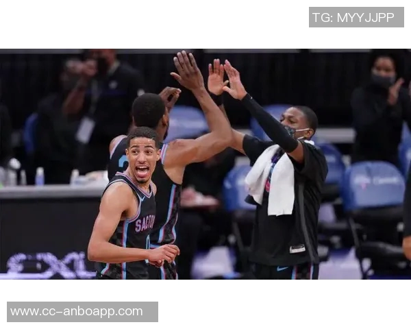 湖人新秀蒂耶罗首战表现平平黄蜂34号秀闪耀全场贡献13分7板 湖人新秀蒂耶罗首战表现平平黄蜂34号秀闪耀全场贡献13分7板