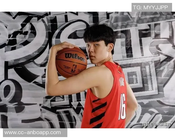 杨瀚森在G联赛大放异彩却难进NBA轮换引发关注与讨论